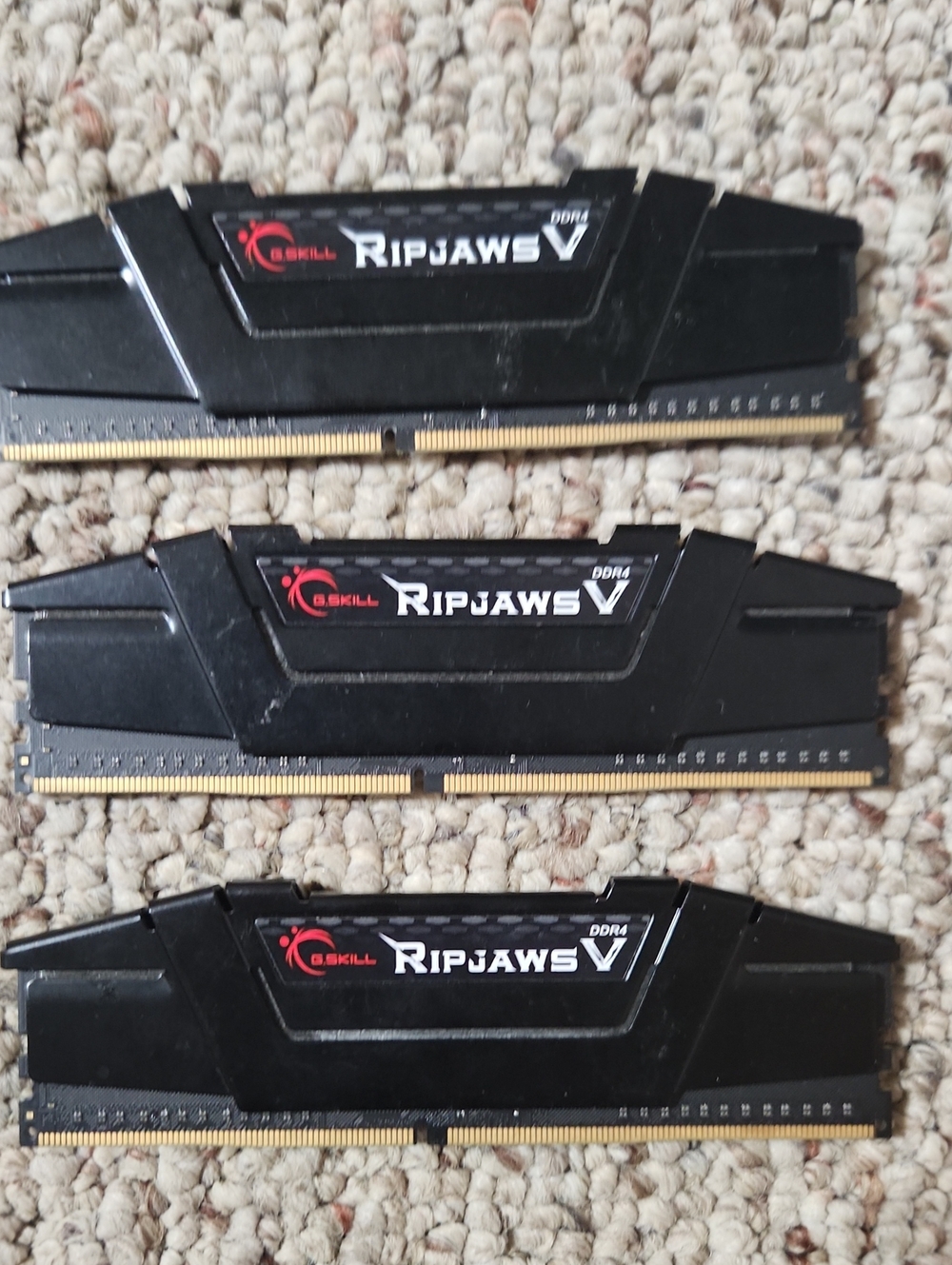 Ripjaws V DDR4 Memory Modules - Black